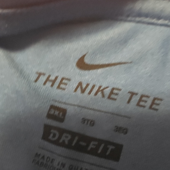 Nike Light Blue Dri-FIT Tee - Picture 5 of 5